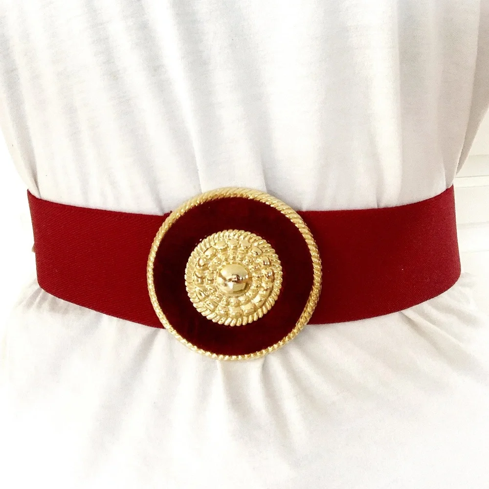 Round Gold Toned Metal Buckle Elastic Stretch Belt In Cherry Red NEW